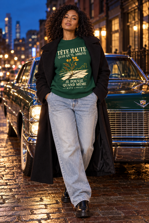 Sweat Street Tête haute — Je pousse quand même | Prise de Conscience — vert bouteille — look Street porté