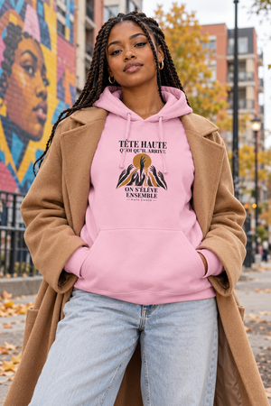 Simulation de style Street : On s’élève ensemble, rose clair, manteau camel et quartier.